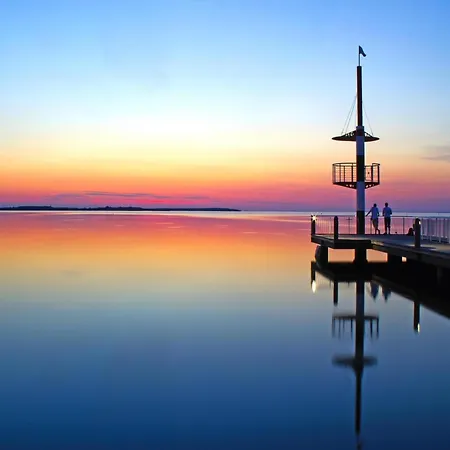 Mit Terrasse Und Balkon Holiday home