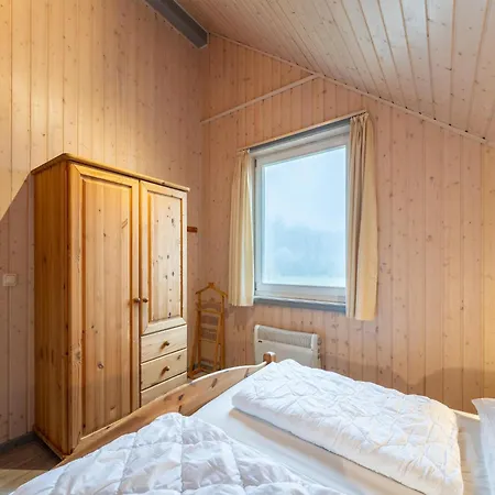 Mit Terrasse Und Balkon