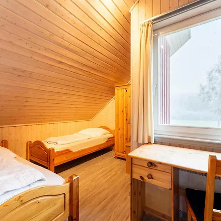 Mit Terrasse Und Balkon *