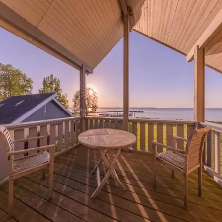 Vakantiehuis Mit Terrasse Und Balkon Rechlin