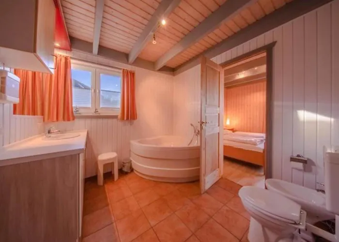 Mit Terrasse Und Balkon Hébergement de vacances